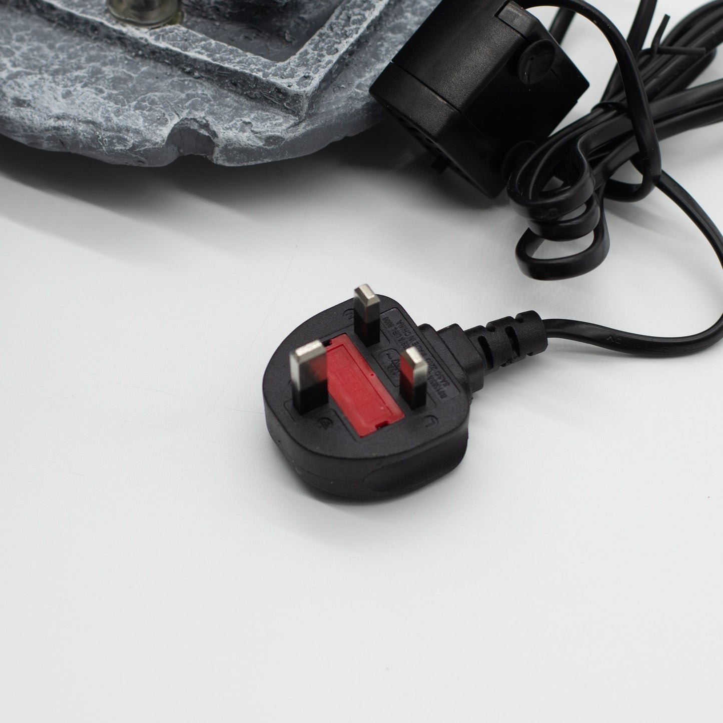 Tabletop Water Feature - 19x19x28cm - Buddha, Lotus Flower Cascading Pots