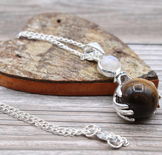 Gemstone Healing Hands Pendant - Tiger Eye