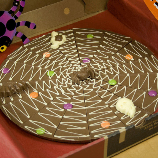 HALLOWEEN CHOCOLATE PIZZA